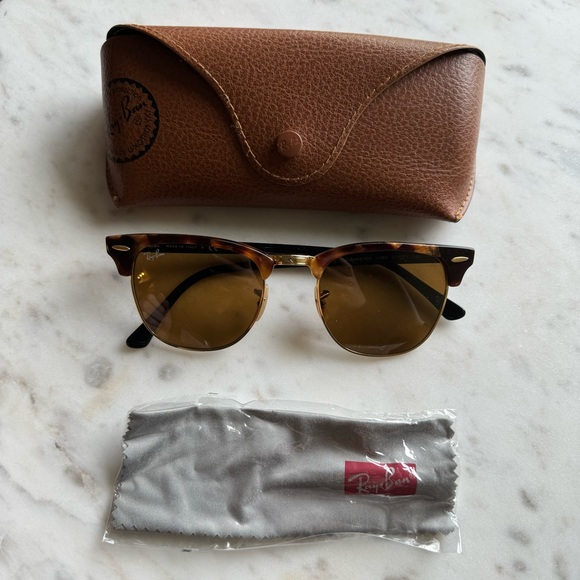 RayBan Clubmaster Classic Sunglasses - Picture 1 of 8
